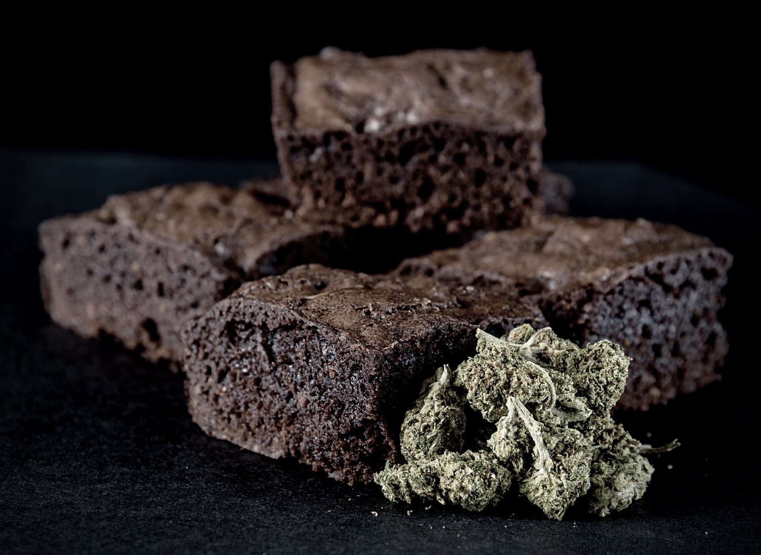 Edibles, a popular cannabis consumption method, come in various forms such as gummies, chocolates, and baked goods, offering users a discreet and convenient way to consume cannabis. 